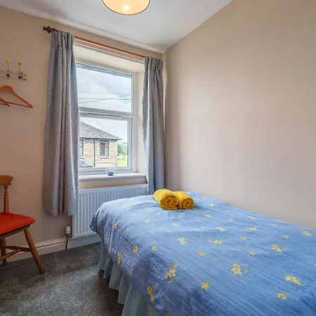 Holiday home Shoemakers House